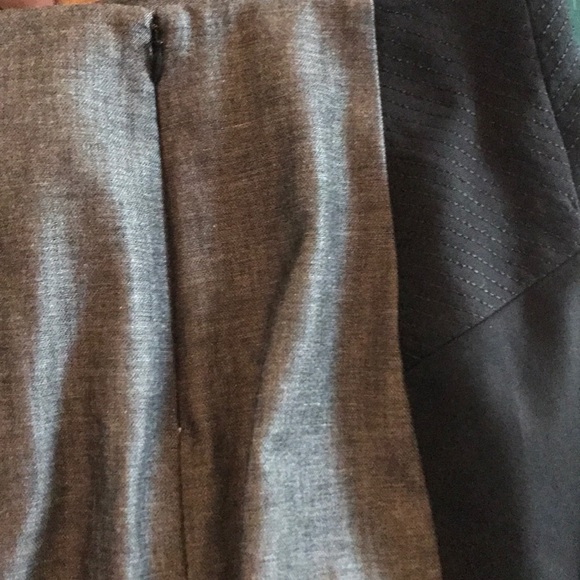 Like new - Express Pencil Skirt Sz 4 color block - Picture 7 of 7